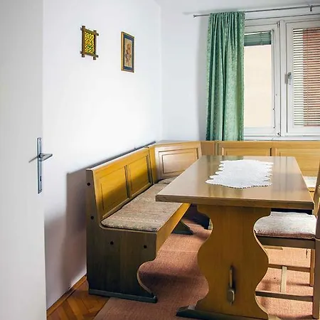 Bubo Bubo Apartman