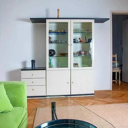 Bubo Bubo Apartman *